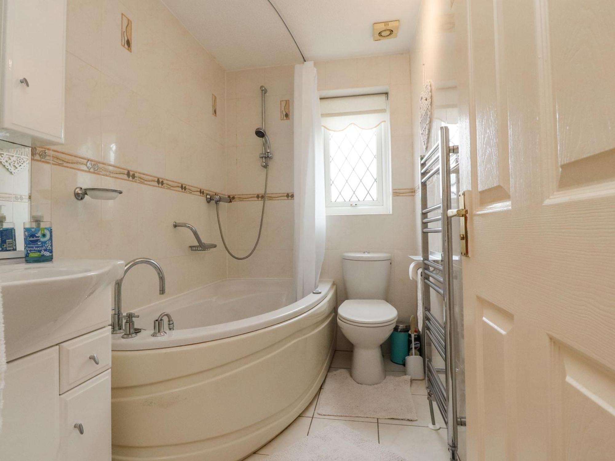 23 Wolsey Close Thornton  Exterior photo